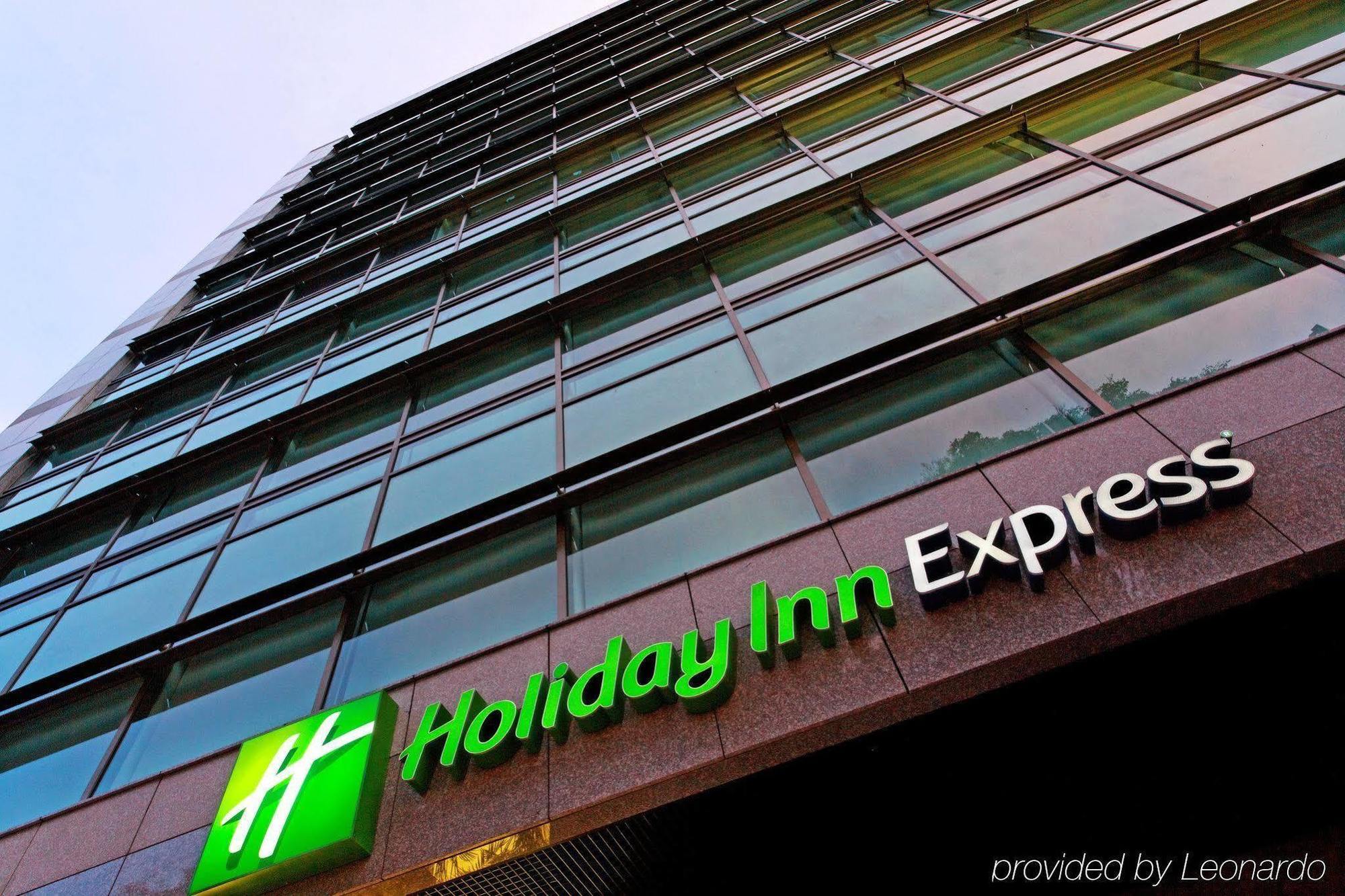 Holiday Inn Express Bogota - Parque La 93 By Ihg Zewnętrze zdjęcie